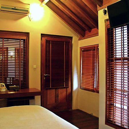 Tegal Panggung Guest House Yogyakarta Exterior photo