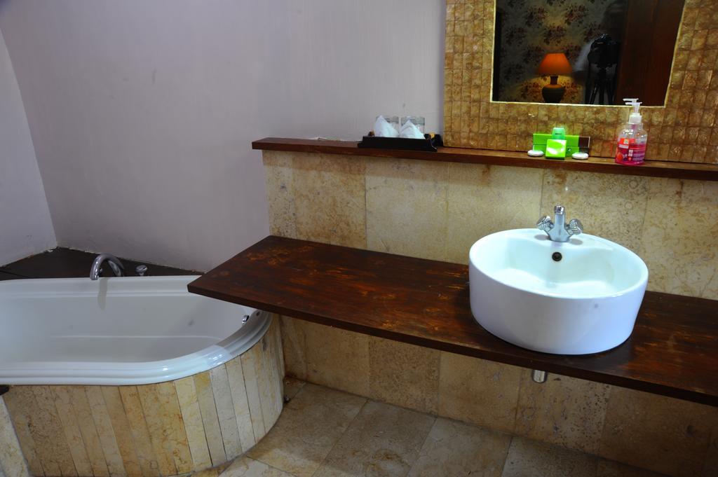 Tegal Panggung Guest House Yogyakarta Exterior photo