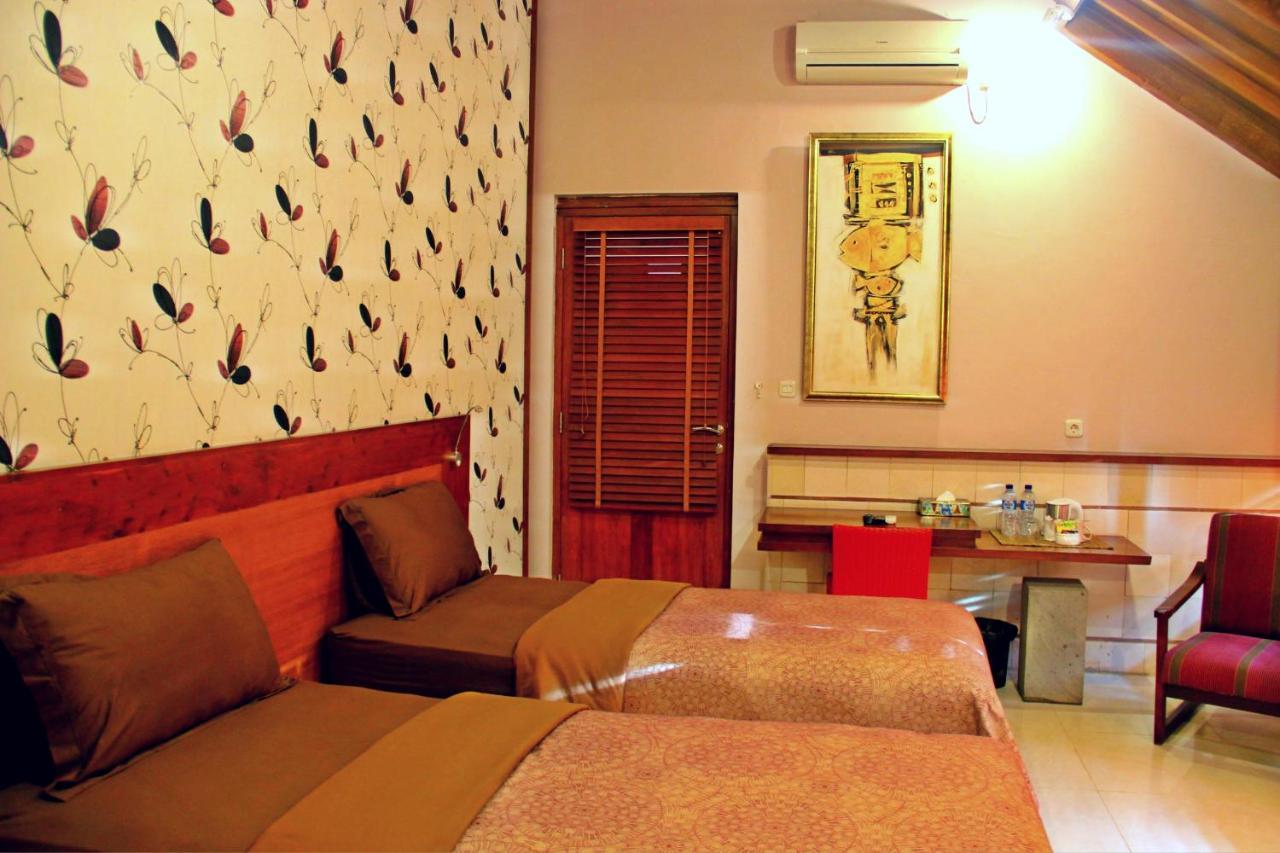 Tegal Panggung Guest House Yogyakarta Exterior photo